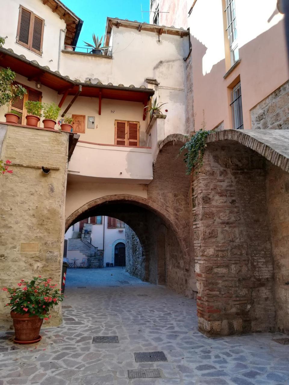 Appartamento Terni Centro Екстериор снимка